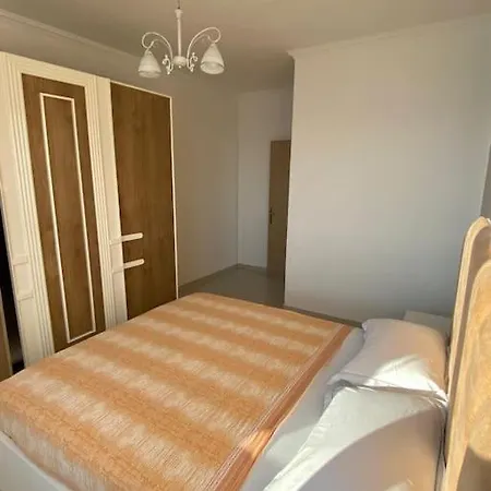 Apartment Tonini *